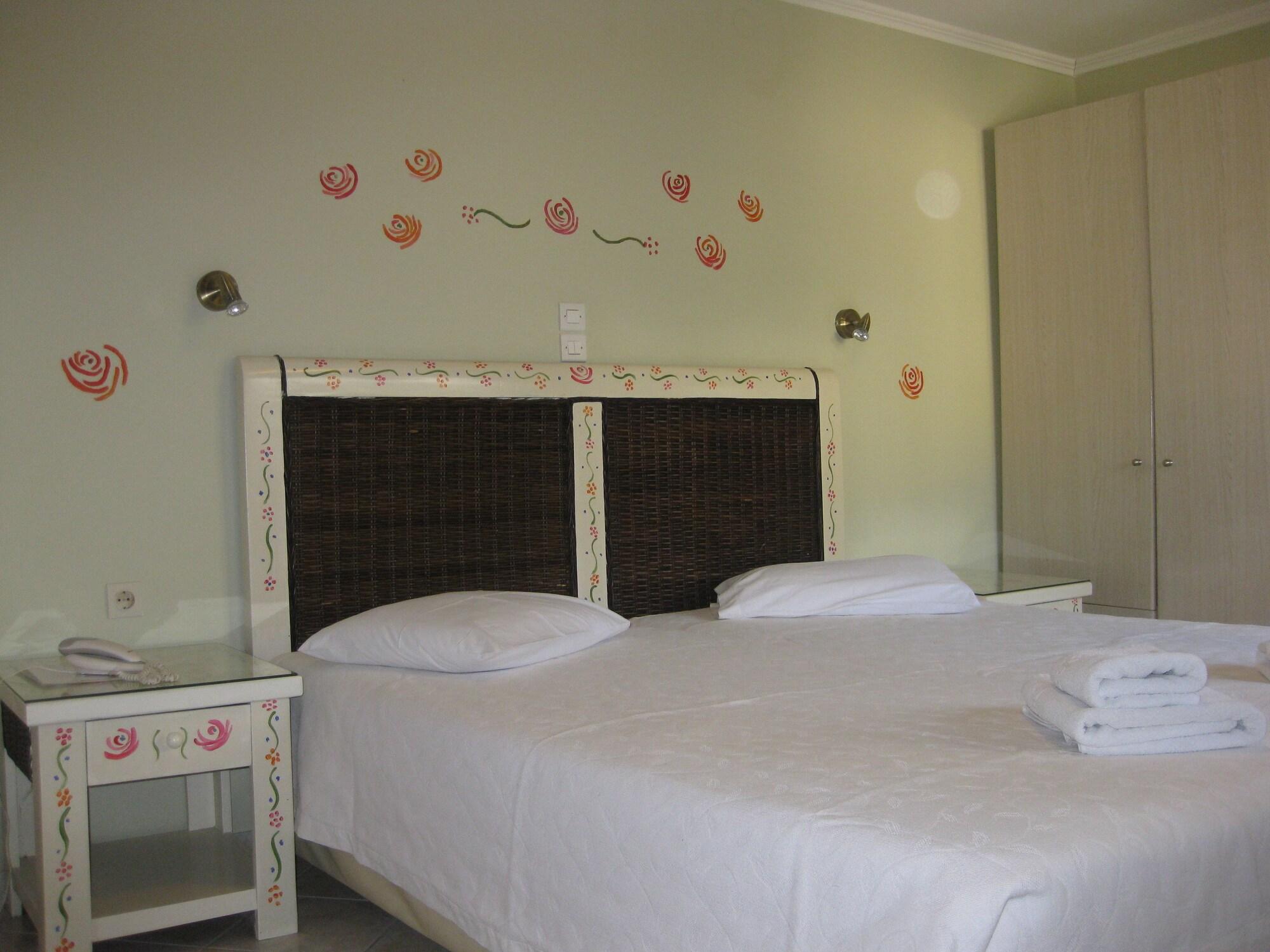 Virginia Hotel ซาโมส ภายนอก รูปภาพ