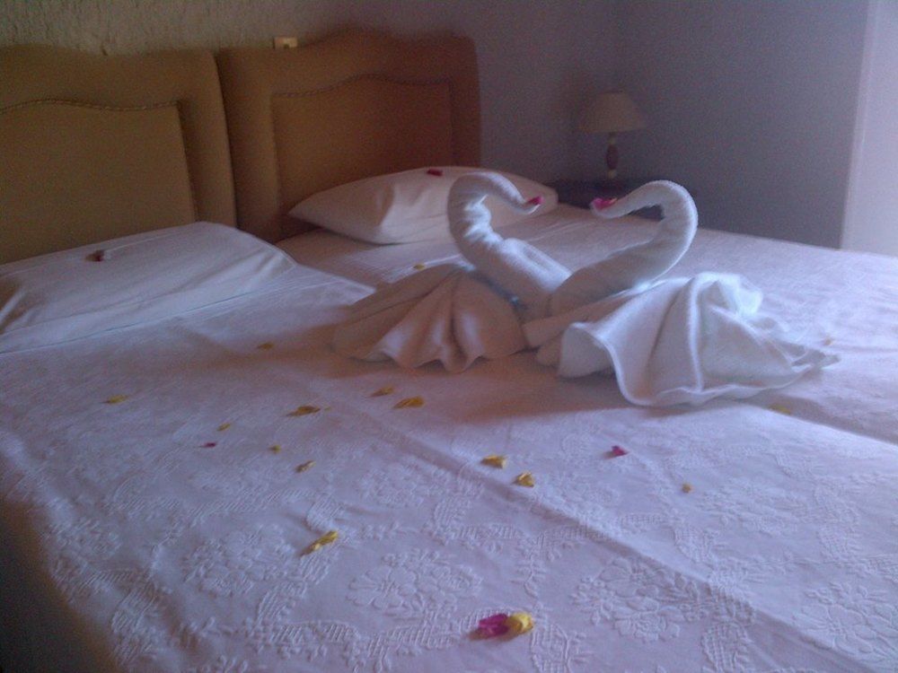 Virginia Hotel ซาโมส ภายนอก รูปภาพ