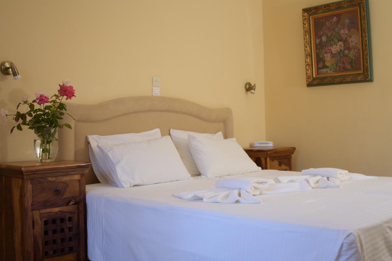 Virginia Hotel ซาโมส ภายนอก รูปภาพ